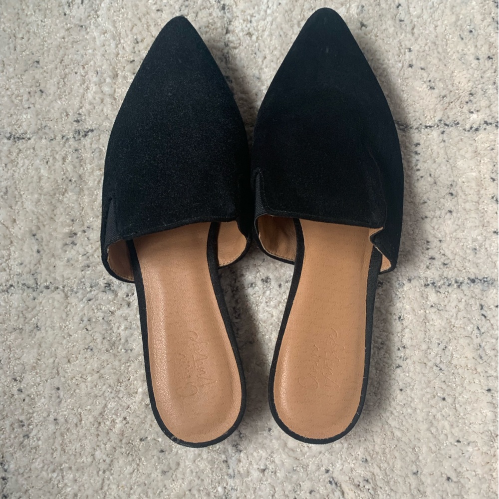Black flats